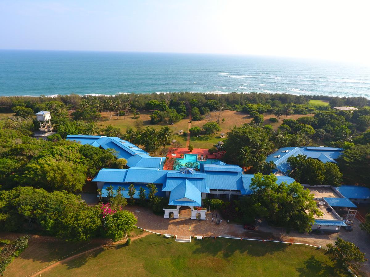 The Oasis Beach Resort Hambantota Zewnętrze zdjęcie